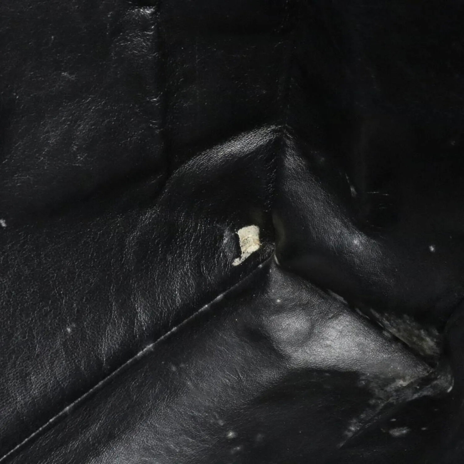 Chanel Jumbo  Leather Tote Bag (Pre-Owned)